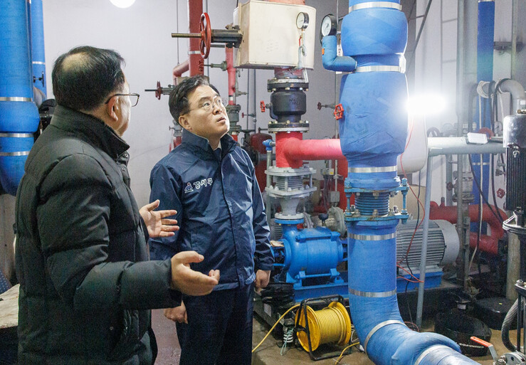 진교훈 강서구청장, 단수 아파트 복구 상황 점검