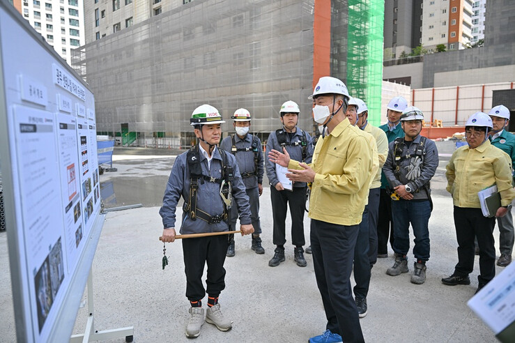 광주 서구 안전어사대, 센테니얼 아이파크 공사 현장 점검