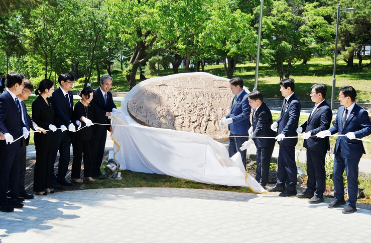 강기정 광주광역시장, 5·18기억의정원 개원식 참석