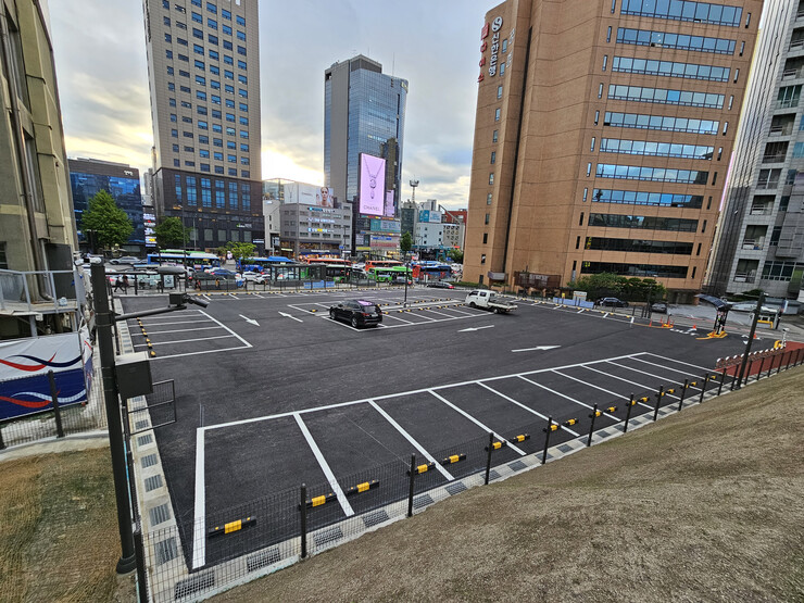 강남구, 신사역 앞 유휴부지에 임시 ...