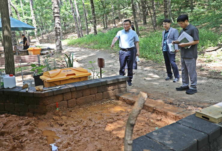 숙지공원 맨발걷기길 현장 점검